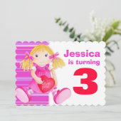 子供の人形の第3誕生日のピンクの誕生日の招待 招待状 (スタンド正面)
