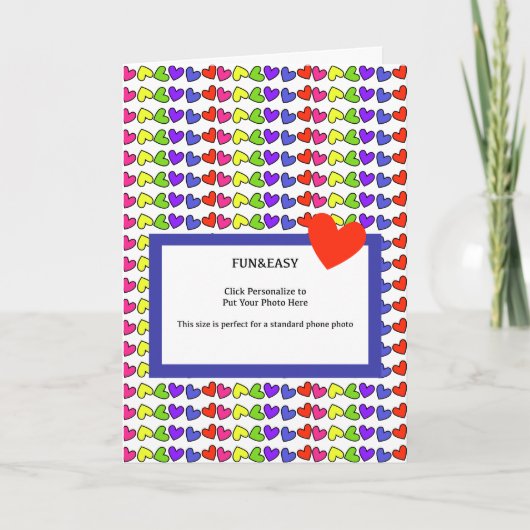 子供の写真がカラフルなバレンタインデーのカードに載っている カード (正面)