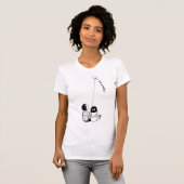 子供の凧揚げのシルエット Tシャツ (正面フル)
