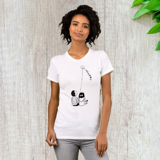 子供の凧揚げのシルエット Tシャツ