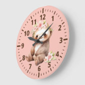 子供の可愛いナマケモノと花ピンク茶色 ラージ壁時計 (傾斜)