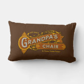 子供の名前を追加する日付おじいちゃんの椅子 – おじいちゃん ランバークッション (裏面)