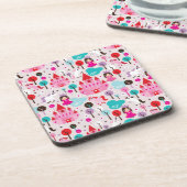 子供の王女の城およびユニコーン コースター (左側)