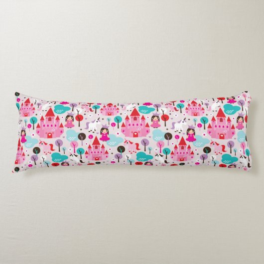 子供の王女の城およびユニコーン ボディピロー (正面)