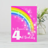 子供の虹の4歳の誕生日ピンクの誕生日招待状 招待状 (スタンド正面)