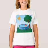 子供の裏庭のプールの光景と太陽の木 Tシャツ (正面)