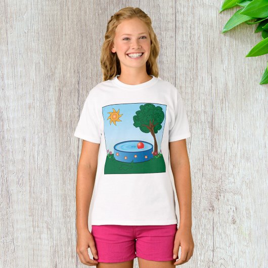 子供の裏庭のプールの光景と太陽の木 Tシャツ
