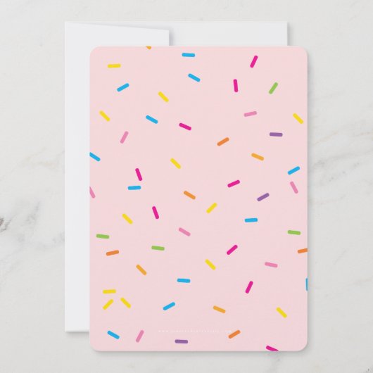 子供の誕生日パーティーアイスクリームコーンピンクの散水 招待状 (裏面)