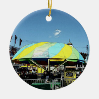 子供の車およびトラックの遊園地の乗車 セラミックオーナメント