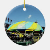 子供の車およびトラックの遊園地の乗車 セラミックオーナメント (裏面)