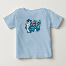 子供の2回目の誕生日このクールイルカは2歳 ベビーTシャツ