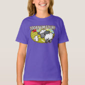 子供の4歳の誕生日今日は4歳！かわいい子羊 Tシャツ (正面)