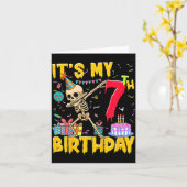 子供の7歳の誕生日パーティーハロウィンスケルトン カード (黄色い花)