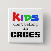 子供はおりで属しません 缶バッジ (正面)