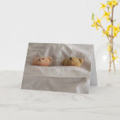 子供は健康なテディー・ベアの挨拶状をすぐに得ます カード (黄色い花)