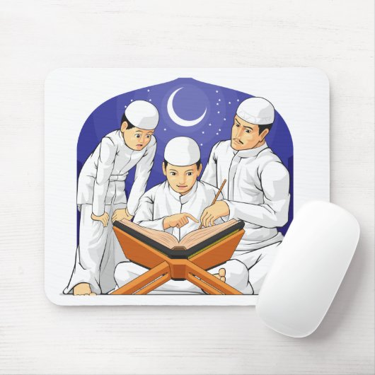子供は彼らの親が付いているAlコーランを読むために学びます マウスパッド (マウス)