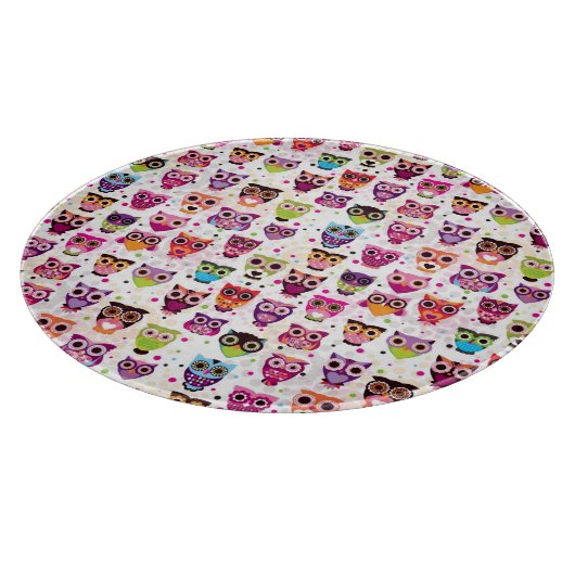 子供へかわいいフクロウの背景パターン カッティングボード (角)