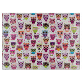 子供へかわいいフクロウの背景パターン カッティングボード (正面)