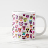 子供へかわいいフクロウの背景パターン ジャンボコーヒーマグカップ (右)