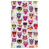 子供へかわいいフクロウの背景パターン スモールペーパーバッグ (裏面)