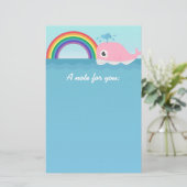 子供へ-虹を持つかわいい明るいピンクのクジラ 便箋 (スタンド正面)