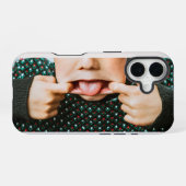 子供らしいけど効果的な顔 iPhone 16ケース (裏面横)