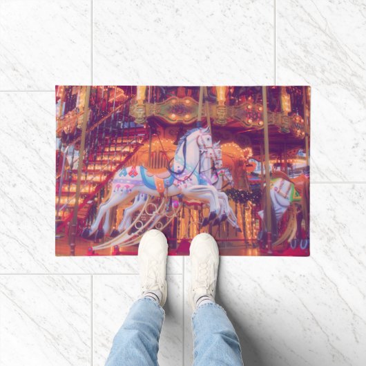 子供時代の夢 – 古い馬回転木馬 ドアマット (室内)