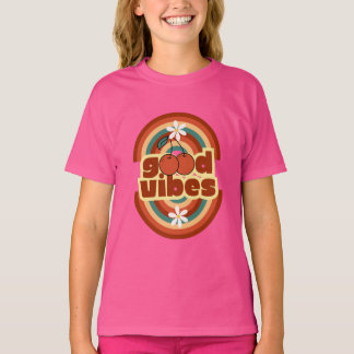 子供用ピンクの“Good Vibes”レトロチェリーグラフィックTシャツ Tシャツ
