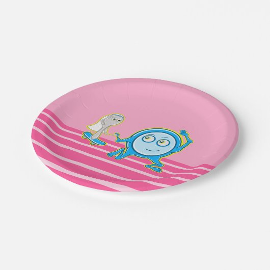 子供部屋はスプーン走で遠くに皿を韻を踏む ペーパープレート (アングル)