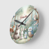子供部屋デコール、森かわいい動物 – 名前をカスタムする ラウンド壁時計 (傾斜)
