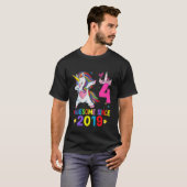 子供4歳のギフトUnicornダビング4th Birthda Tシャツ (正面フル)