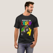 子供4th誕生日ボーイズのモンスタートラック4歳Ra Tシャツ (正面フル)