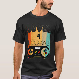 子供 レベル4 アンロック済み ゲーマー 4歳の誕生日 Tシャツ
