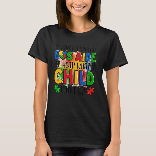 子供Cの話を聞くには特別なバスの助手が必要だ Tシャツ (正面)