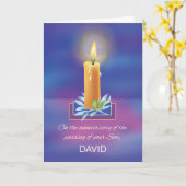 子孫記念日の宗教蝋燭の輝く喪失 カード (黄色い花)