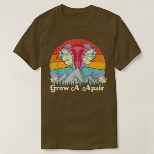 子宮プロチョイスフェミニストの女性を育てる Tシャツ (デザイン正面)