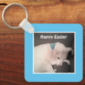子犬かわいらし安らかにイースターギフト休む キーホルダー (正面)