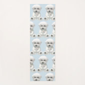 子犬がおもちゃを抱きしめている ヨガマット (正面)