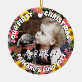 子犬とベビーの最初のクリスマスフォトフローラフレーム セラミックオーナメント (正面)