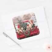子犬と可愛いクリスマスレトロ赤いトラック スクエアシール (封筒)