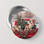 子犬と可愛いクリスマスレトロ赤いトラック 缶バッジ (正面&裏面)