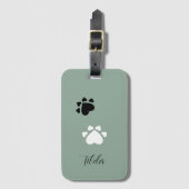 子犬のハートモノグラムの足 ラゲッジタグ (正面縦)