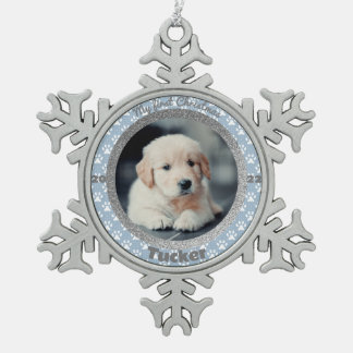 子犬の初めてのクリスマスフォト ブルー足跡 スノーフレークピューターオーナメント