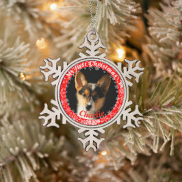 子犬の初めてのクリスマス写真 スノーフレークピューターオーナメント