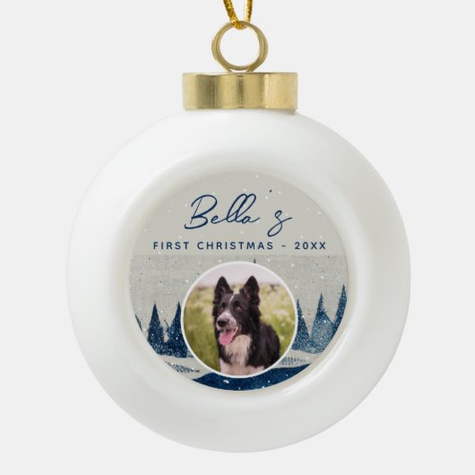 子犬の初めてのクリスマス冬林犬の写真 セラミックボールオーナメント (正面)