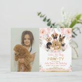 子犬の女の子の誕生日パーティー赤面フローラ写真 招待状 (スタンド正面)