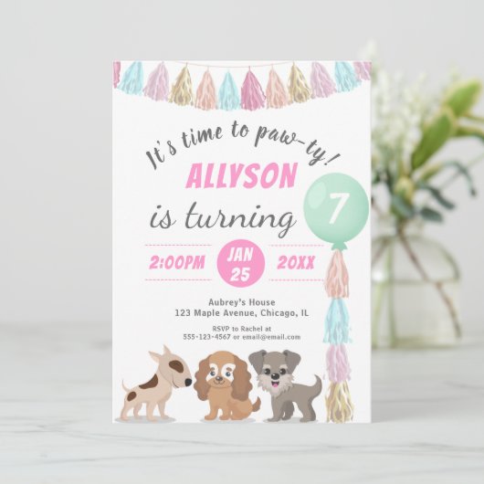 子犬の漫画の犬テーマ子供の誕生日パーティーRSVP 招待状 (スタンド正面)