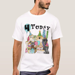 子犬の第4誕生日の強打のTシャツおよびギフト Tシャツ