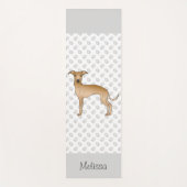 子犬イタリアングレイハウンド可愛い犬と名前をカスタムする ヨガマット (正面)