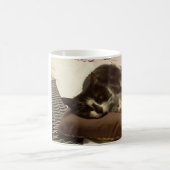 子猫および彼女の第1子猫 コーヒーマグカップ (中央)